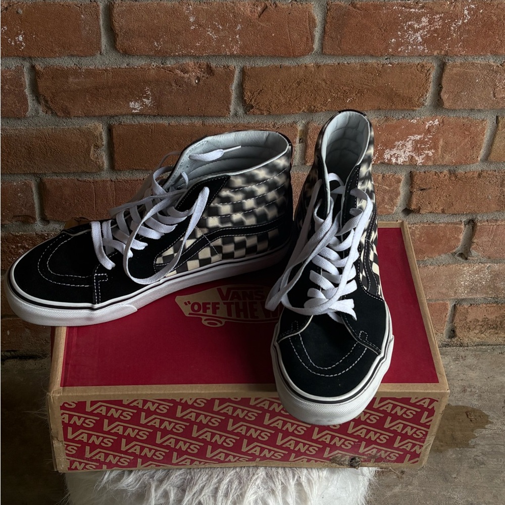 Vans with original box. Used only twice. Great condition